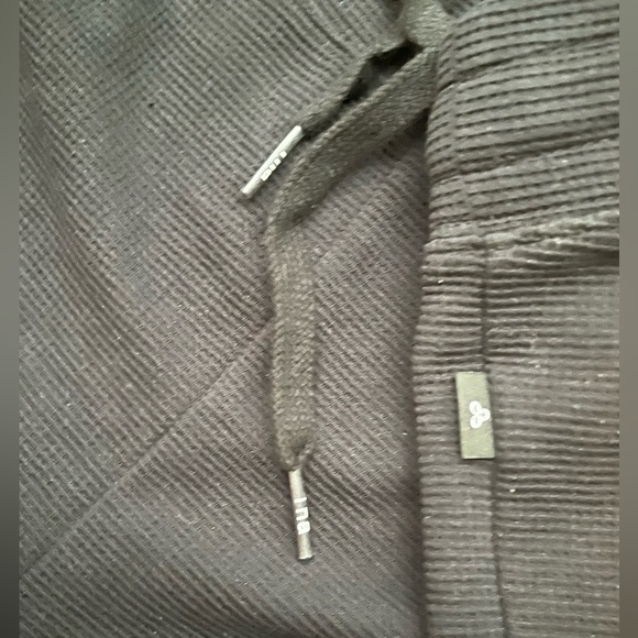 ❌SOLD❌ Aritzia TNA Leni Wafflex pants 🎀 size L - Picture 3 of 8